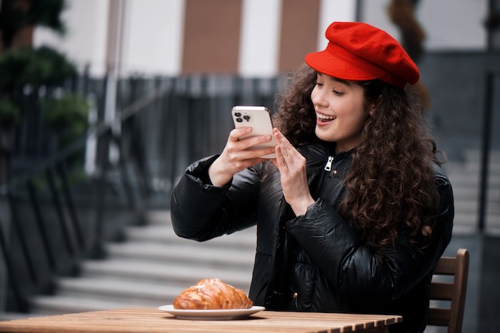 Improve your french skills with instagram